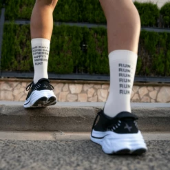 Calcetines Sporcks Just Run Crema Gris -Open Cup Lingerie Shop calcetines sporcks just run crema gris 3