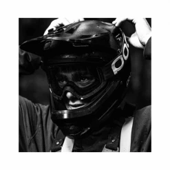 Casco POC Axion Negro Azul Eléctrico Metalizado Mate -Open Cup Lingerie Shop casco poc axion negro azul electrico metalizado mate 7